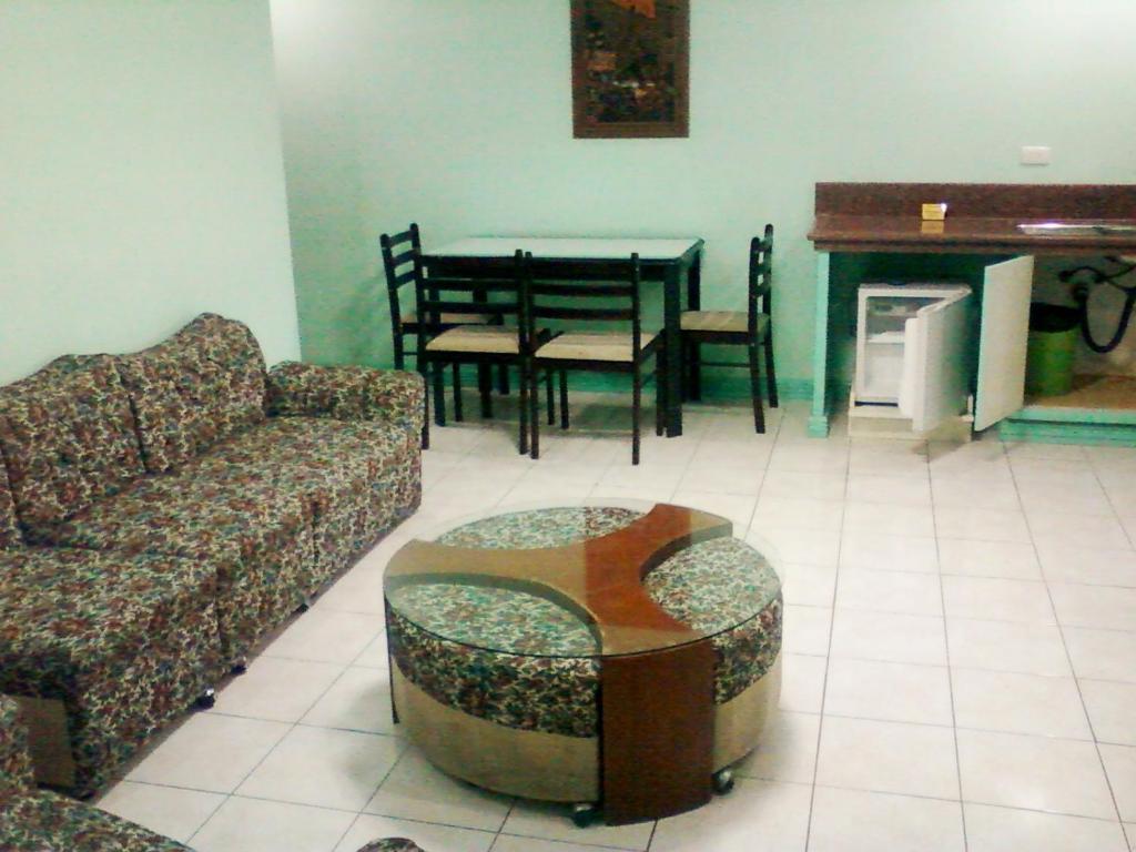 Oyo 765 Ibay Zion Hotel Baguio City Chambre photo