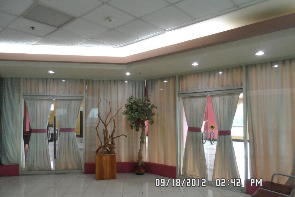 Oyo 765 Ibay Zion Hotel Baguio City Extérieur photo